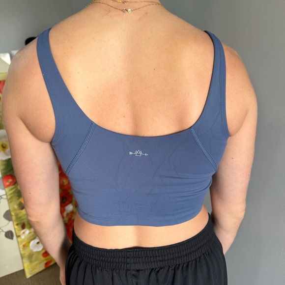 Bare Activewear Cropped Tank - Picture 2 of 3